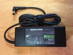 Зарядка (блок питания) для ноутбука Sony 19,5V 4,7A 90W (6x4.4) с иглой